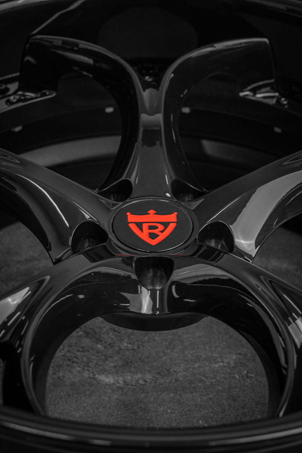 Custom forged Audi RS6 wheel - side angle view