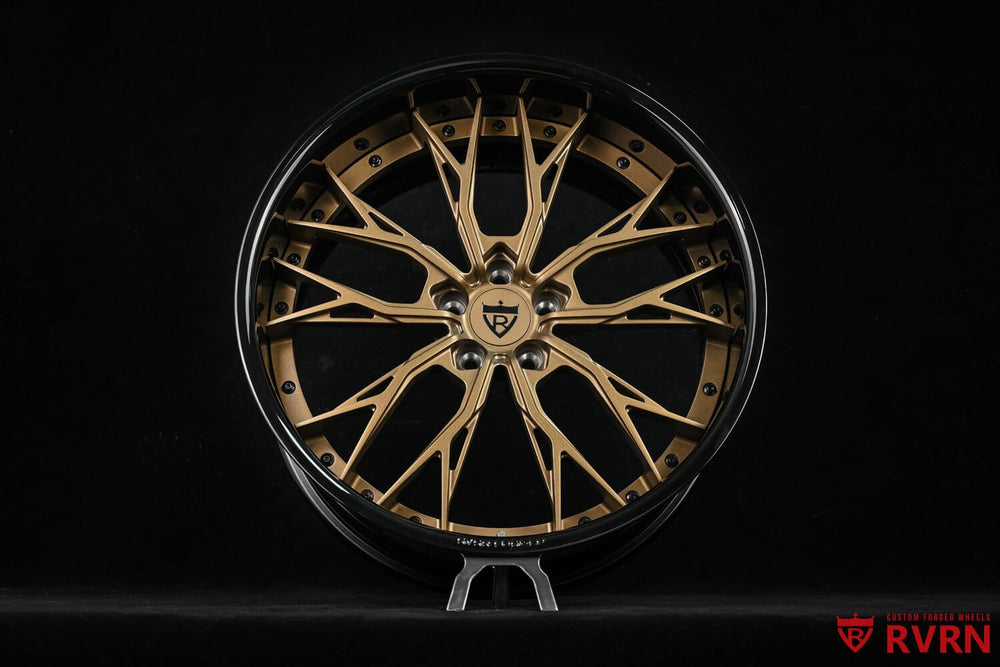 	Full setup of custom forged wheels installed on BMW M850
