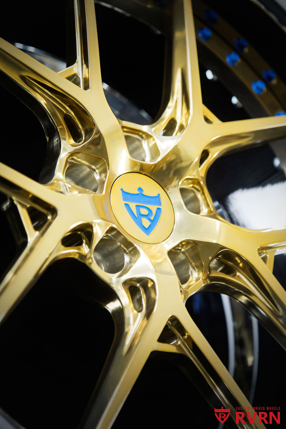 Front three-quarter view of a 2021 Corvette C8 Z51 on RVRN Y-spoke custom forged wheels in Polished Frozen Gold and Chrome, 20x9 front and 21x12 rear