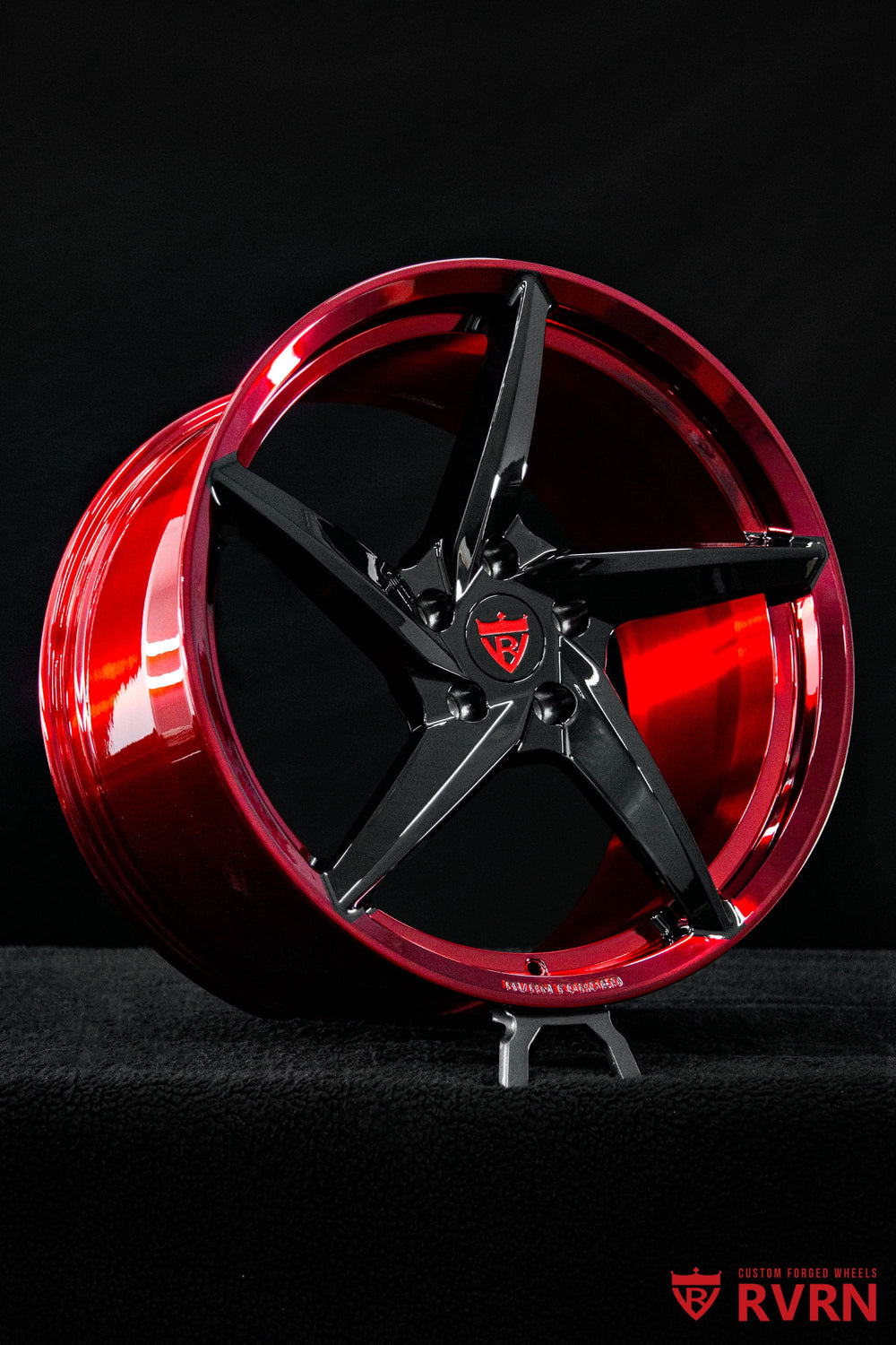 2021 Corvette C8 Z51 on RVRN RV-MC35 5-spoke custom forged wheels, 19x8.5 front and 20x11 rear, Gloss Black spokes and Red Mist barrel