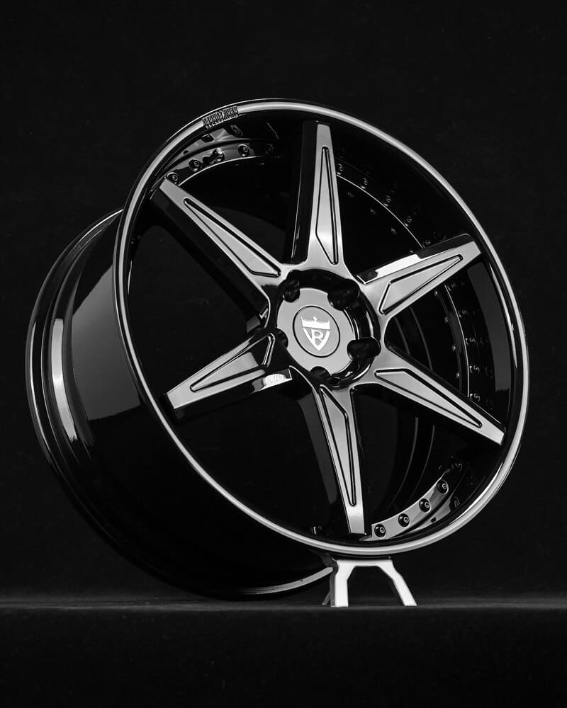 Gloss black five-spoke RVRN RV-DC19 forged wheel with polished accents on a black background, custom wheels for the 2021 Dodge Durango SRT Hellcat
