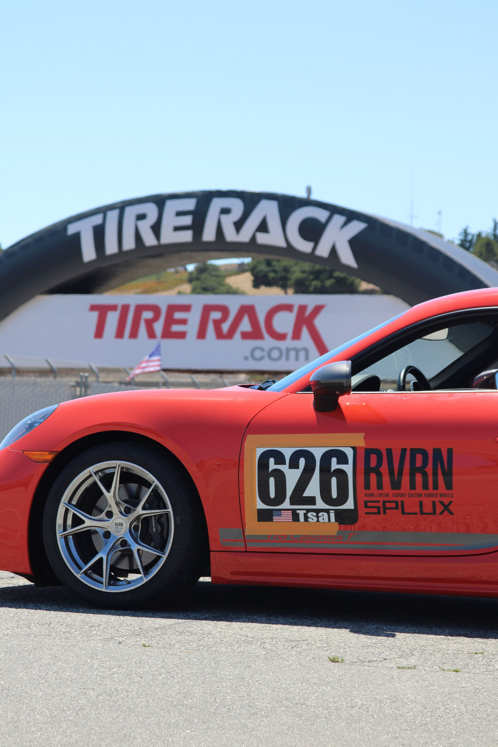 Custom Porsche Cayman wheels RV-MR05T aluminum monoblock close-up