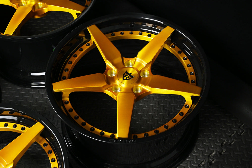 2021 Corvette C8 Z51 on RVRN RV-DF14 forged wheels in Glossy Black Barrel with Transparent Gold Spoke (photo 07)