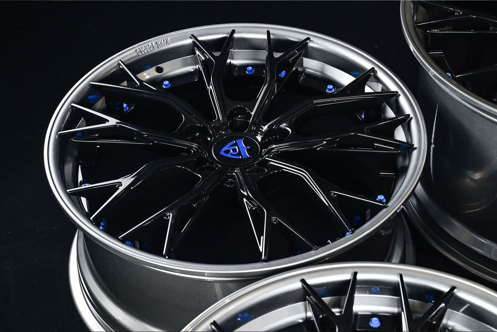 RVRN Wheels RV-DC04 – premium two-piece custom wheels.