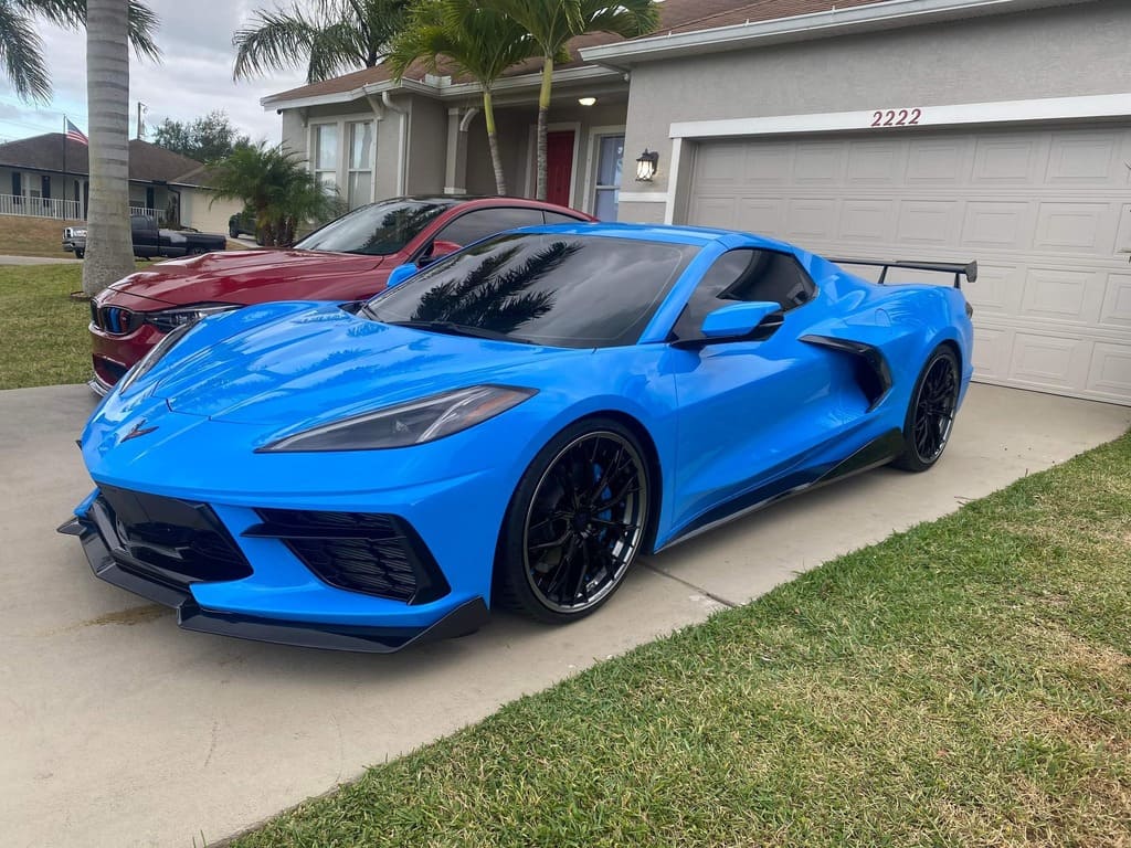 Corvette C8 aftermarket forged wheels in gunmetal gray.