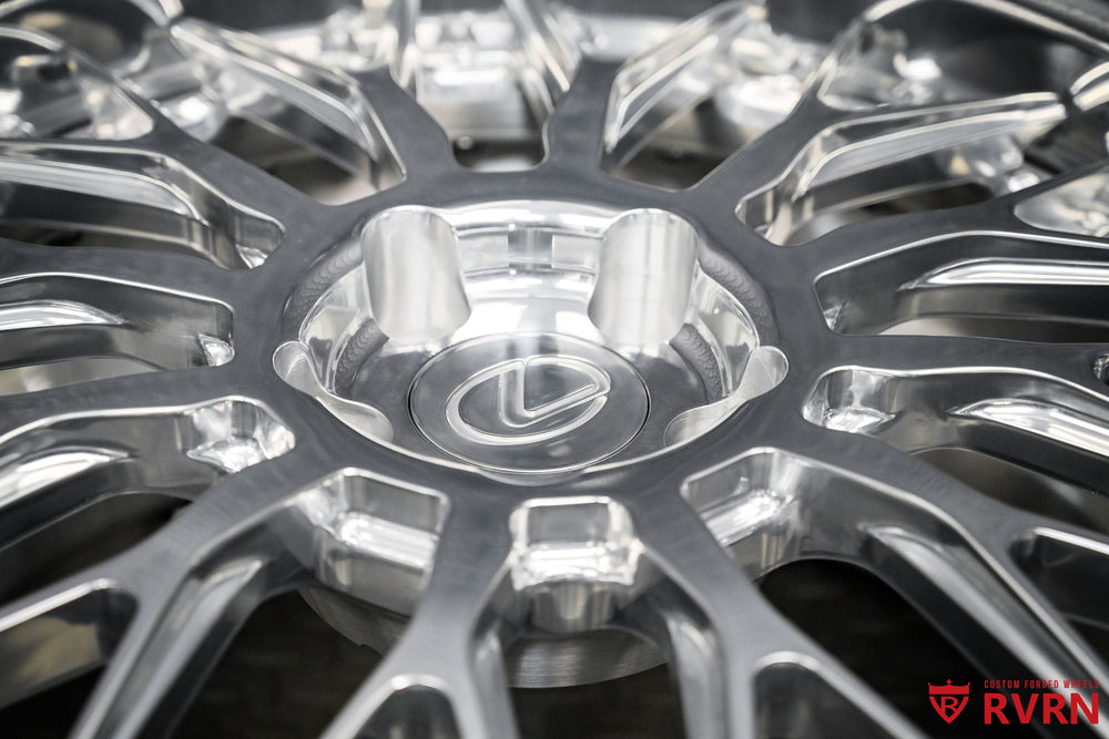 Lexus ES300h polished wheel lip and hardware detail 19 inch 2-piece forged RV-DG122