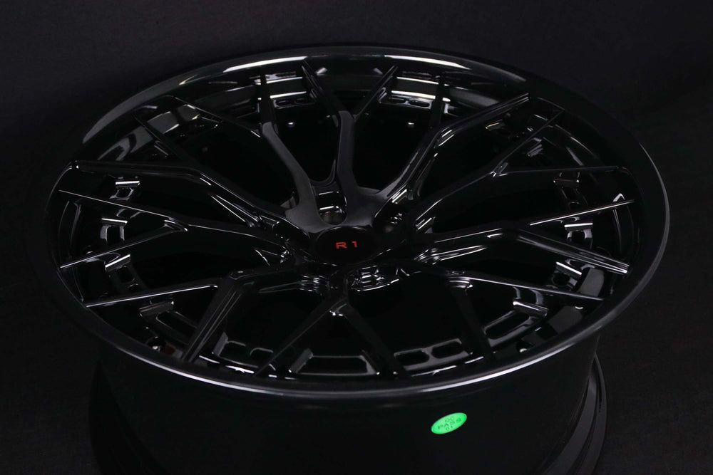 2022 Audi RS Q8 on RVRN RV-RS01 forged wheels in Gloss Black (photo 06)