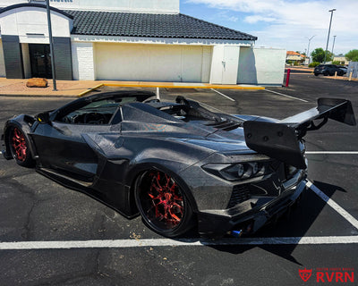 2022 Corvette C8 Stingray Z51 widebody on RVRN RV-DR16 2-piece deep dish custom forged wheels in Gloss Black Rim with Polish Rose Gold Spoke, rear three-quarter view with 20x9 front and 21x12 rear staggered fitment.