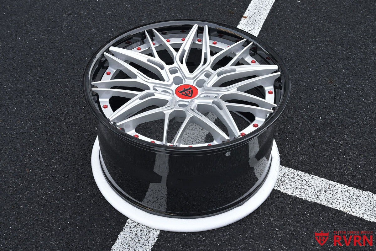 2022 Corvette Stingray Z51 Convertible Silver Flare Metallic & Gloss Black Wheels: RV-C081