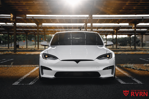 Front view of a 2022 Tesla Model S on RVRN RV-C081 custom forged wheels with OEM brakes and matte black carbon fiber lip finish.