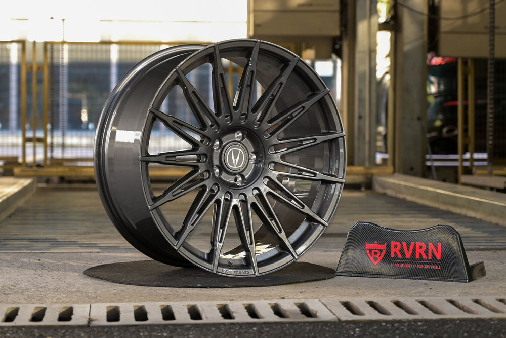 22-inch forged wheel close-up for Acura MDX AWD
