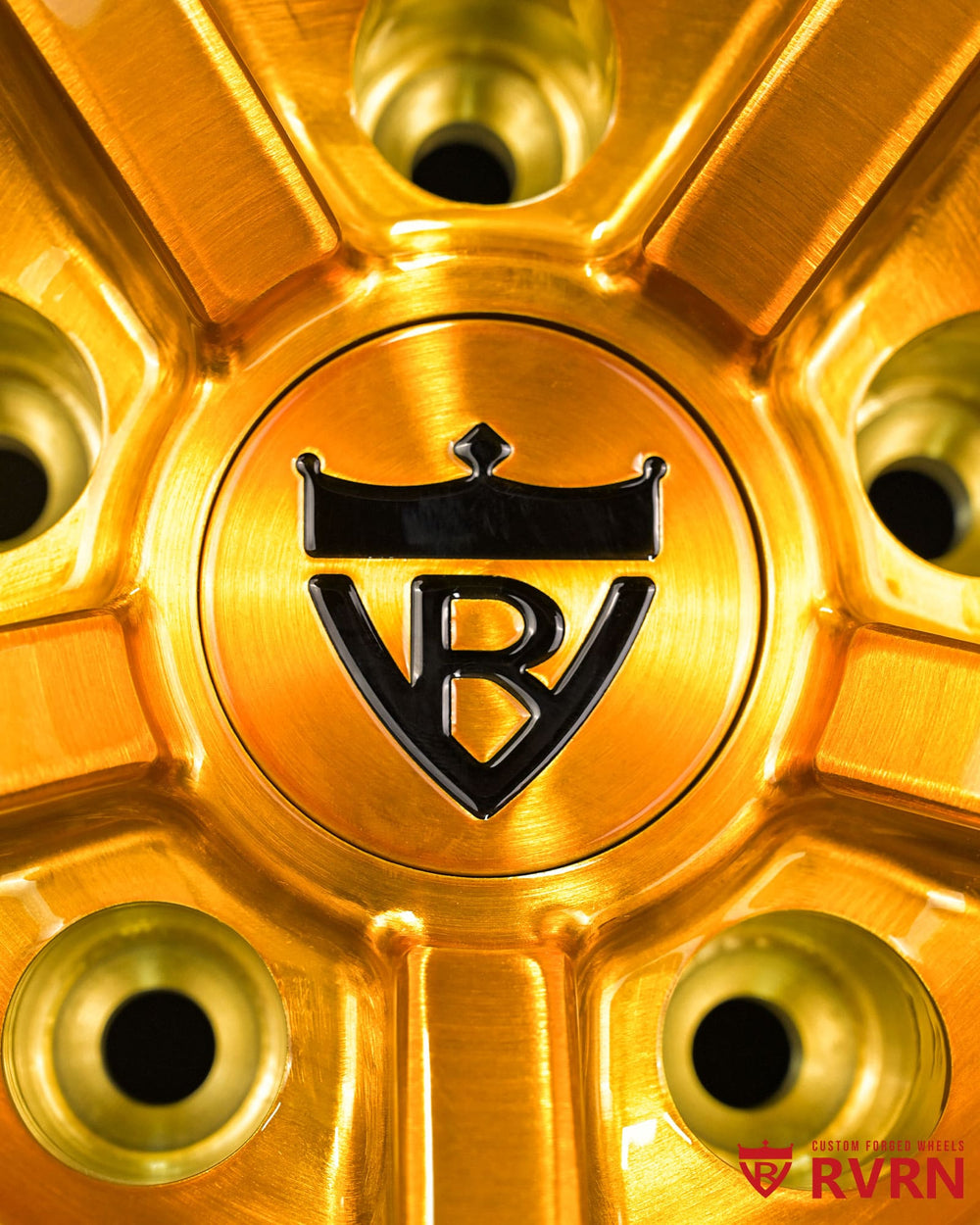 Detailed shot of polished lip and brushed Y-spokes on RV-MC491 wheels, 22x10.5/22x11.5 on DBX 707