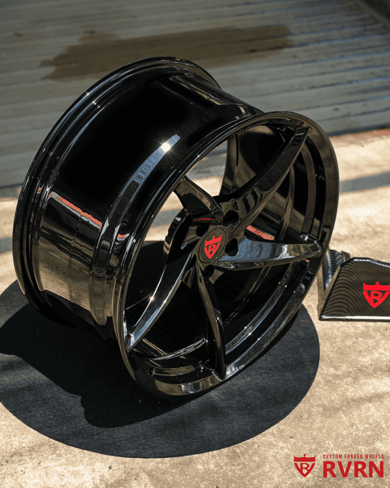 Gloss black finish detail on RV-MC35 forged RS5 wheel