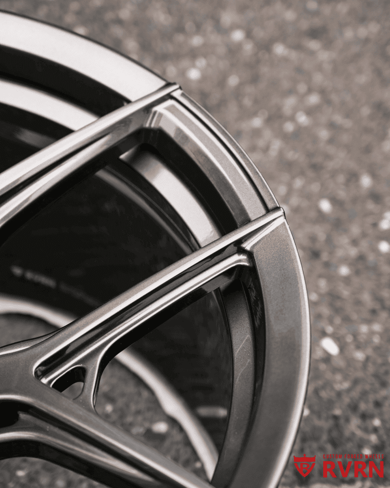 RVRN MJ25 wheel profile – one-piece concave forged construction