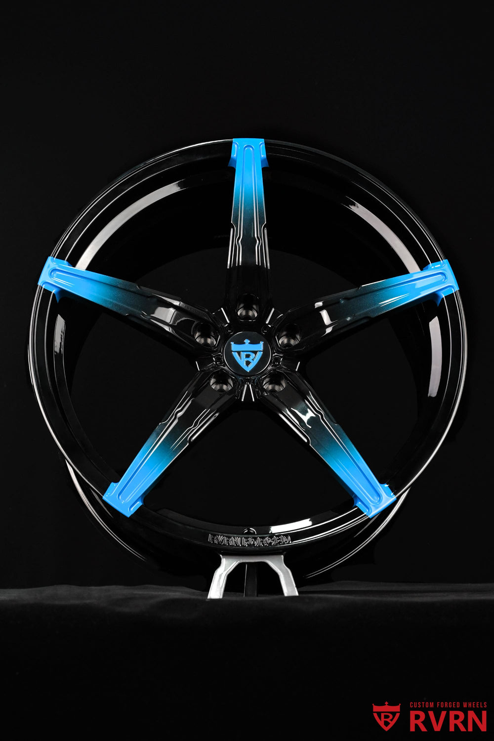 Gloss Black barrel detail on RVRN RV-MJ201 5-spoke forged wheels for a C8 Stingray Z51