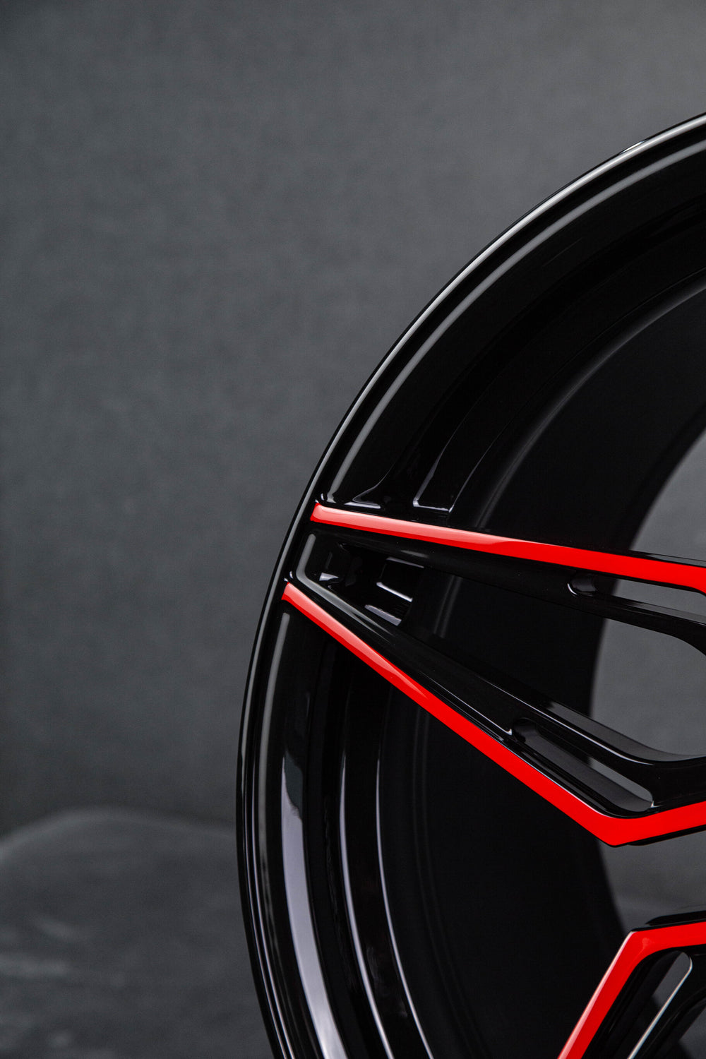 RV-MC07 Camaro ZL1 forged wheels on display – street and track ready