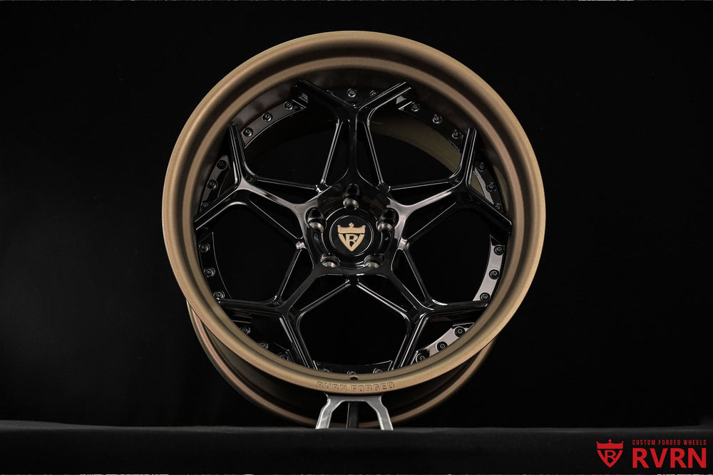 Corvette OEM wheel upgrade featuring RVRN RV-DR01 custom forged wheels with lightweight 2-piece construction and performance-inspired concave design.