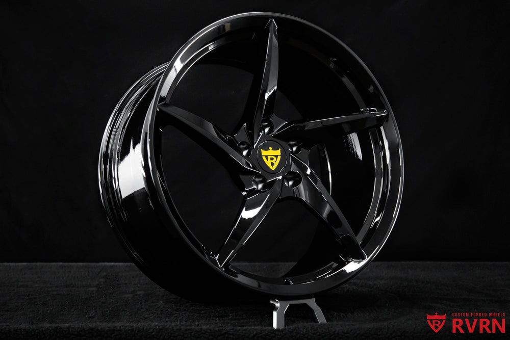 Side profile of 2023 Corvette C8 Z06 featuring RVRN custom gloss black RV-MC35 5-spoke wheels designed for aggressive staggered fitment