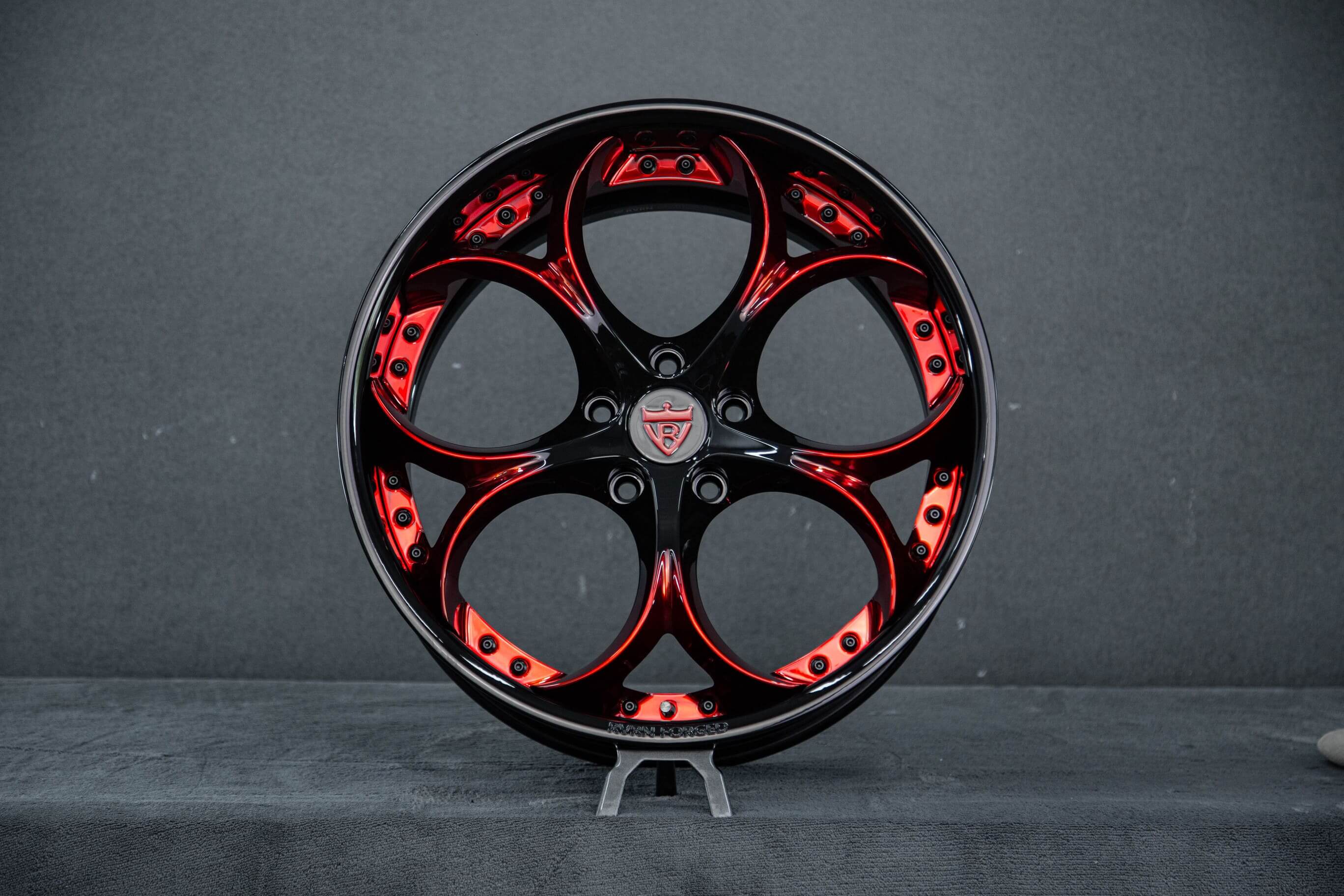 LEOPARD ステアリングコントロールTV付きワインレッド色 LEOPARD ステアリングコントロールTV付きワインレッド色 LEOPARD