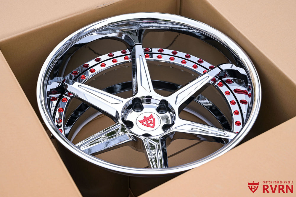 Chrome forged wheel detail showing polished spokes and deep lip on RV-DC19