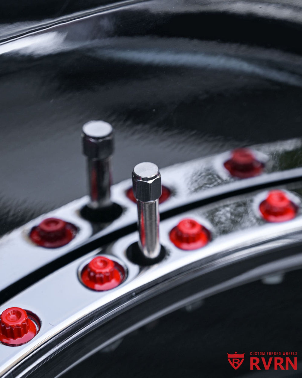 Front and rear staggered setup of 20x11.5 and 20x13 RVRN forged wheels