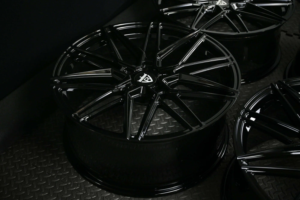2023 Audi Q4 e-tron Sportback on RVRN RV-MC01 forged wheels in Glossy Black (photo 06)