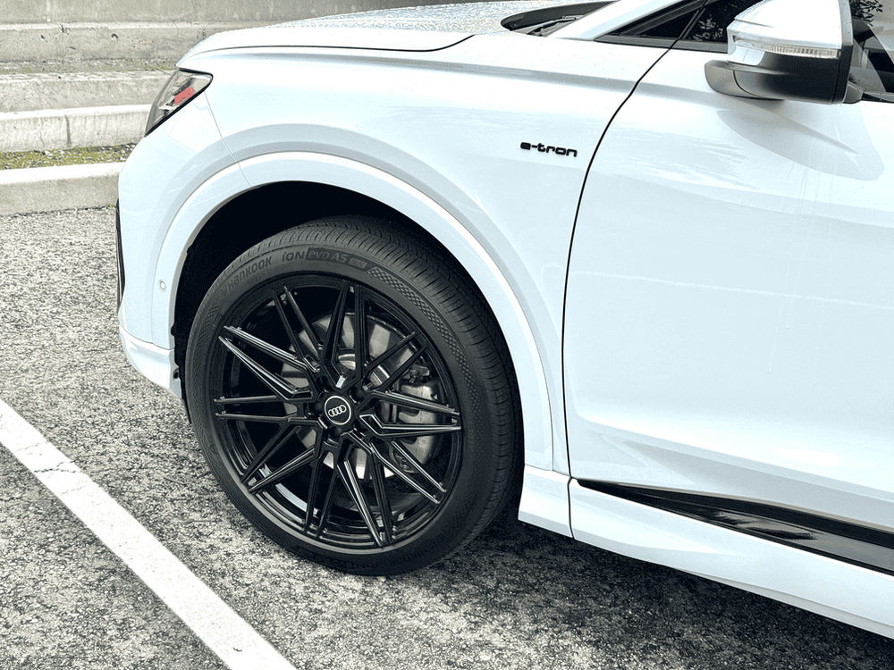 2023 Audi Q4 e-tron Sportback on RVRN RV-MC01 forged wheels in Glossy Black (photo 11)