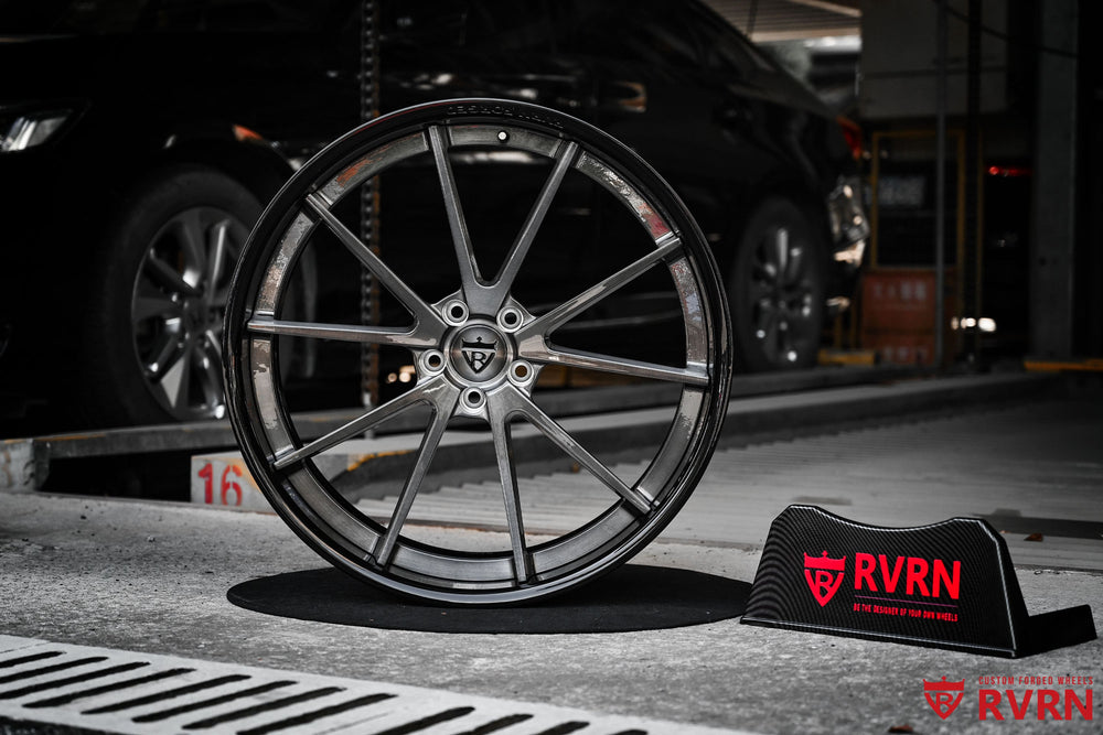 Brushed black spoke with gloss black barrel RV-DC02 22x10.5 for Audi RS Q8, performance stance fitment