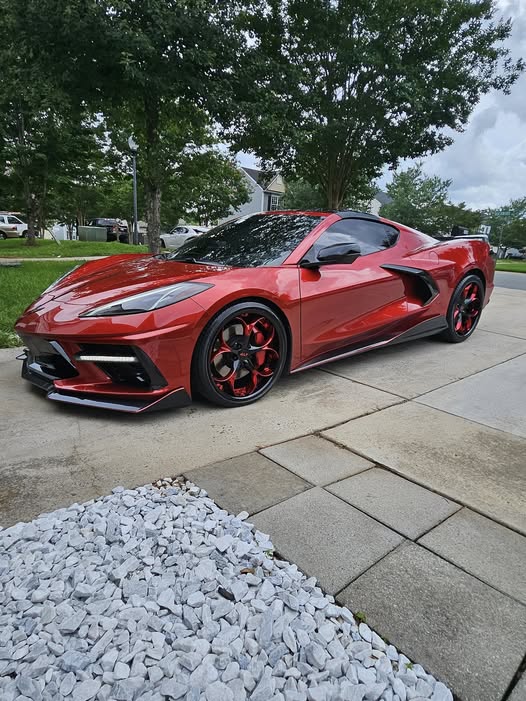 Red Convertible C8 Rims Custom Red & Black C8 Aftermarket Wheels | RVRN RV-DS016 – RVRN WHEELS