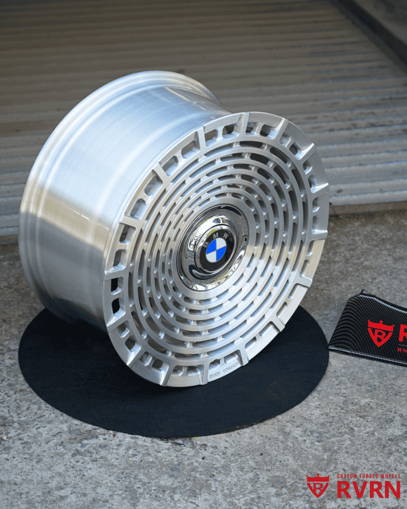 Full-face forged monoblock wheel RV-MD02 for BMW I7