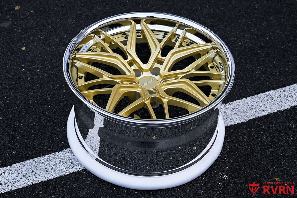 Chrome barrel detail shot of RVRN RV-DR19 forged wheels for BMW M4.