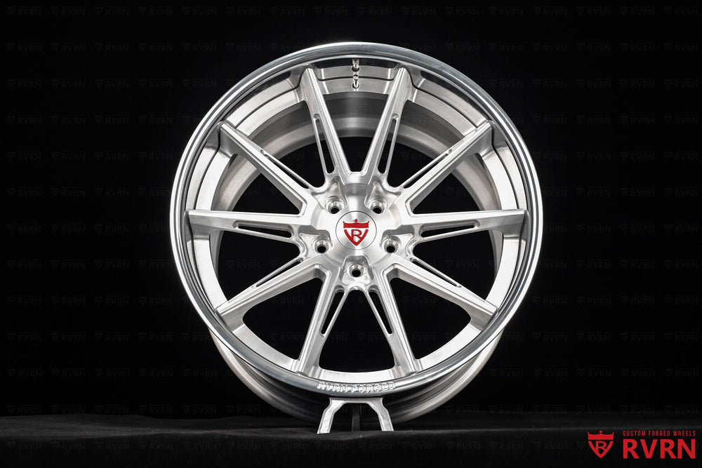 Corvette C8 forged wheels polished aluminum lip close-up 21x13 rear setup custom aftermarket wheels