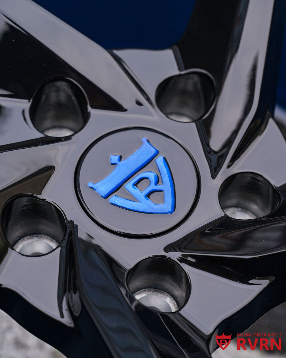 Side view of C8 Corvette with 20x9 and 21x12 staggered forged wheels, flush fitment setup by RVRN