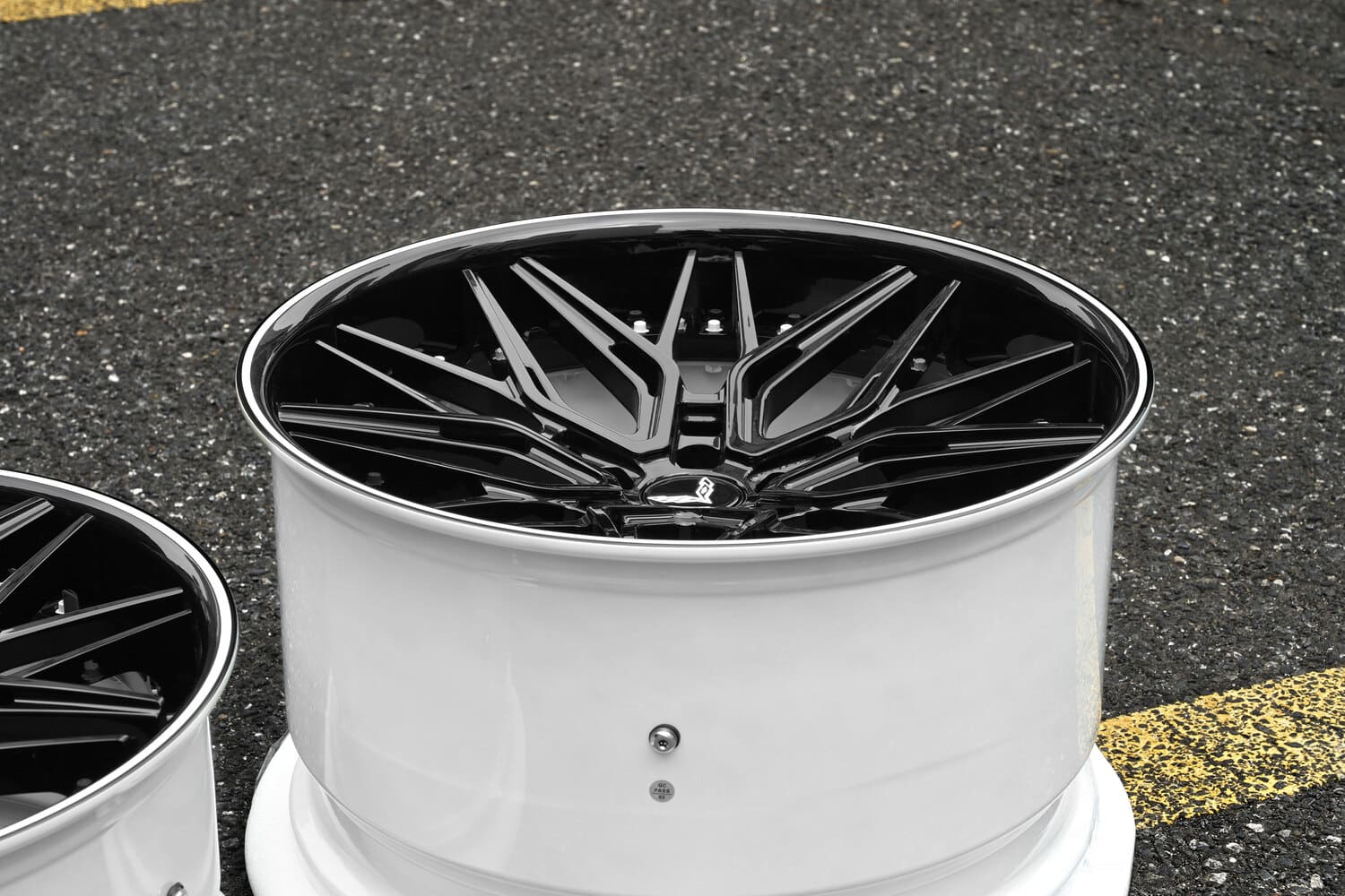 Corvette C8 Z06 White & Black Concave Forged Wheels – RVRN WHEELS