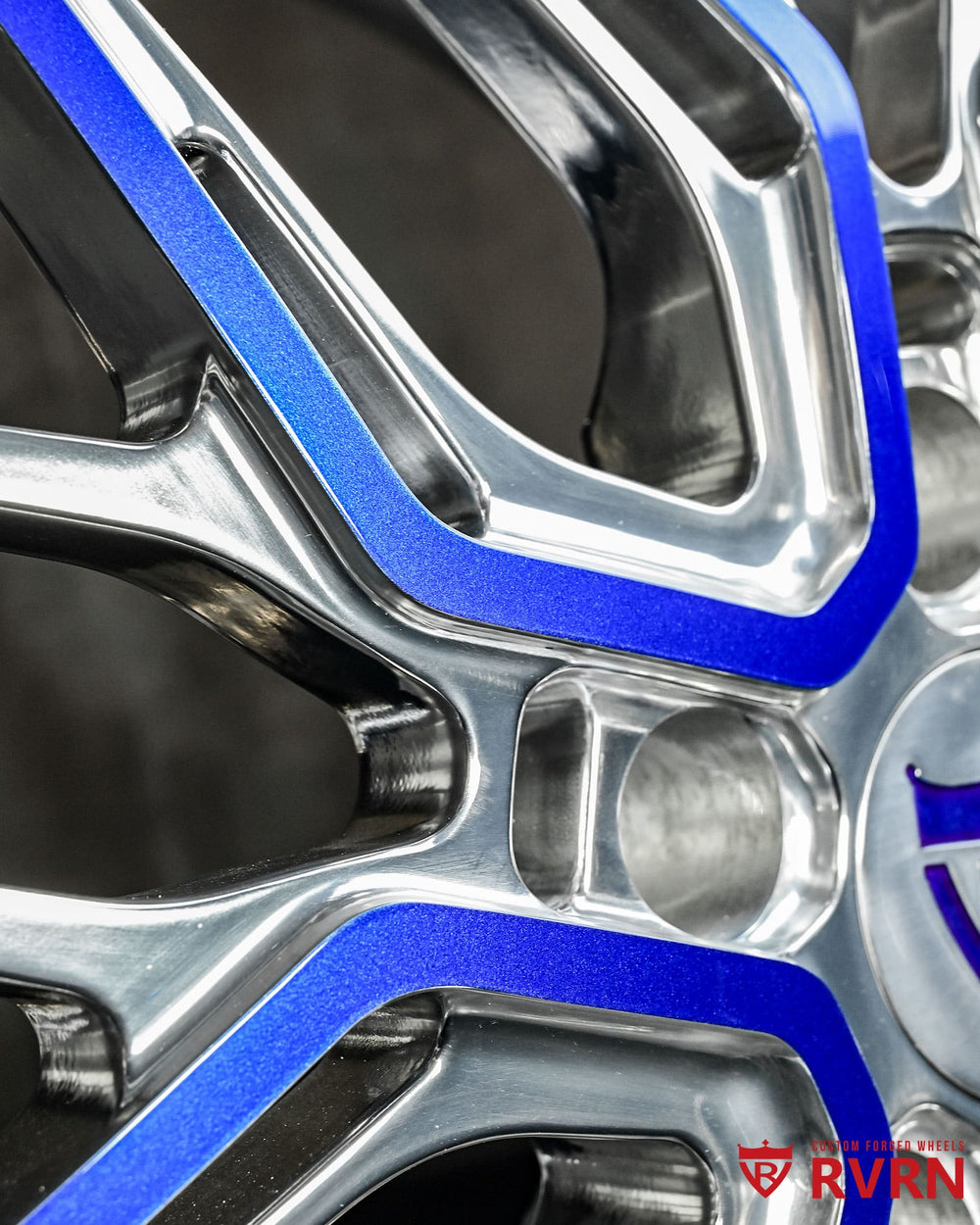 Close-up of polished blue stripes on RV-T081 wheels for Corvette C8, highlighting custom detailing