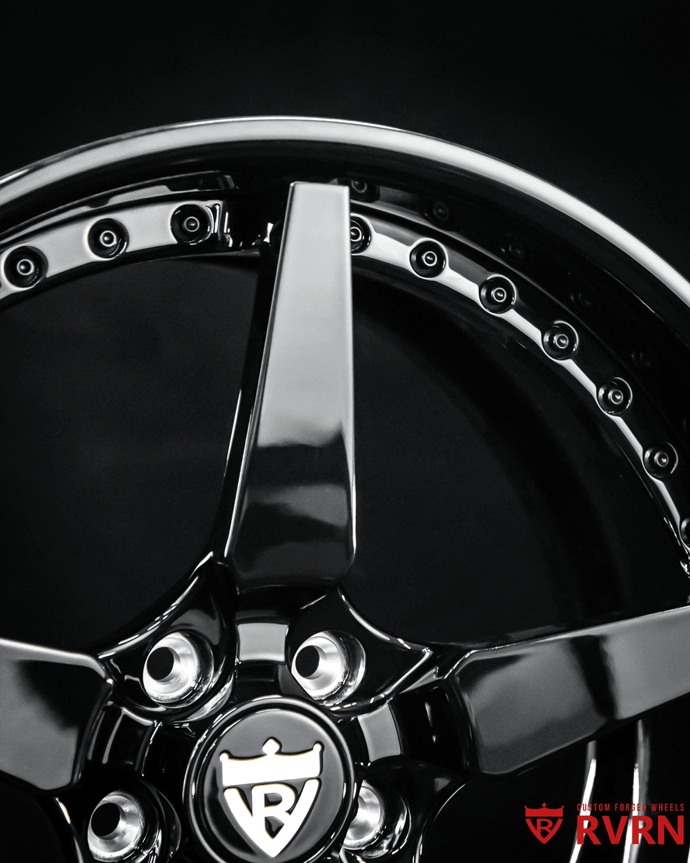 Gloss black spoke close-up on RV-DF14 forged Mustang custom wheels