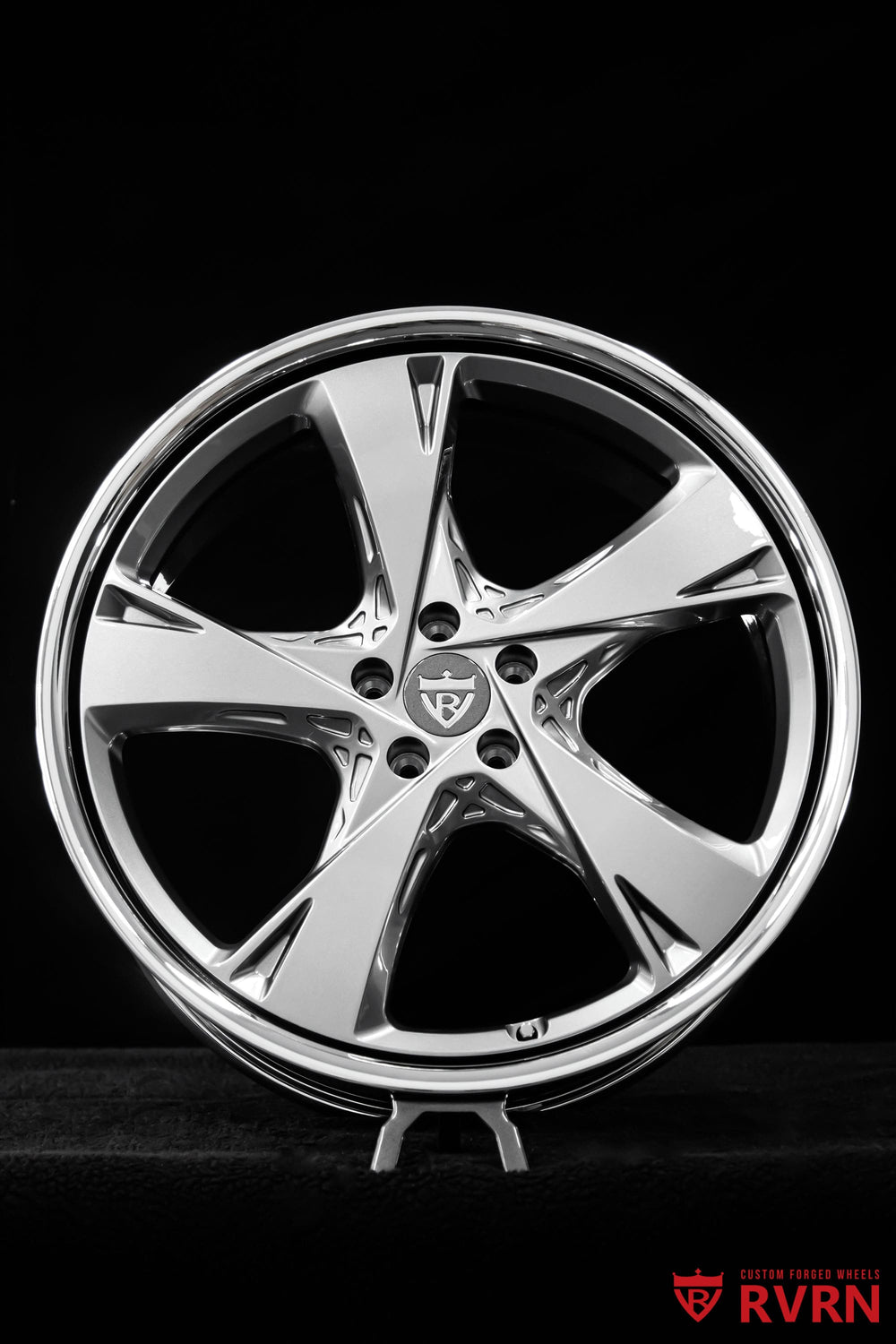 Side profile of custom 2024 Genesis GV80 featuring RVRN RV-DG01 Genesis GV80 forged wheels with chrome barrel, gunmetal spokes and 22x9.5 fitment.