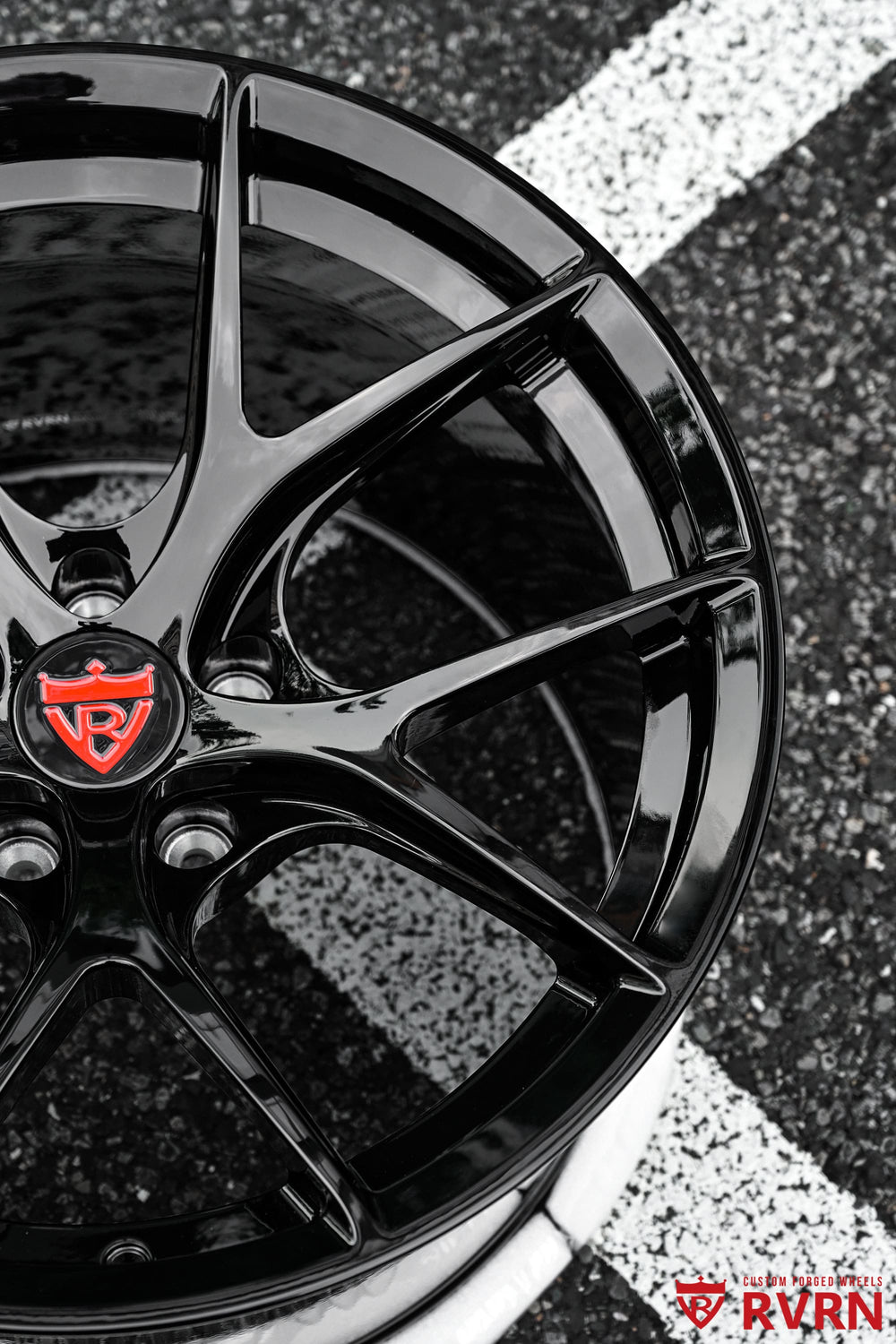 Side view of a 2024 Nissan Z NISMO showcasing RVRN RV-MR05 deep concave forged wheels in all gloss black, sized 18x11.5 +15 front and rear.