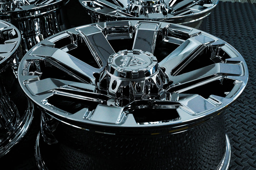 2024 GMC Denali 2500HD on RVRN RV-MG01 custom forged wheels in chrome - 04