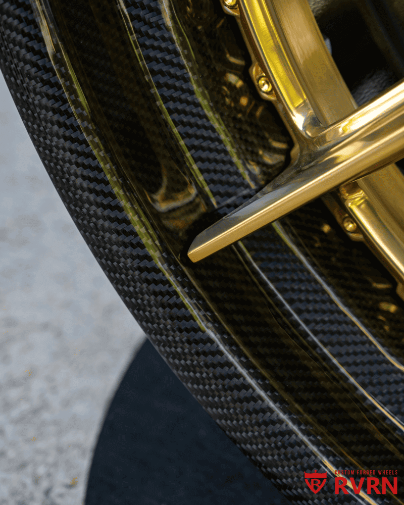 Close-up of polished lip on RV-DC05 two-piece forged wheel