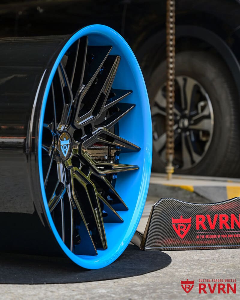 Rapid Blue Corvette C8 Z06 with RVRN forged wheels – close-up