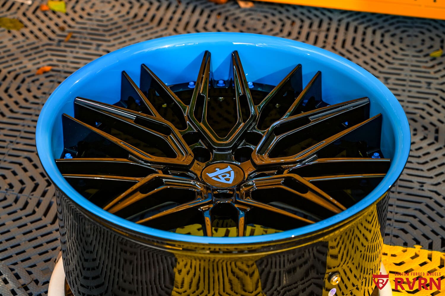 Corvette aftermarket black wheels 20x10 front, 21x13 rear