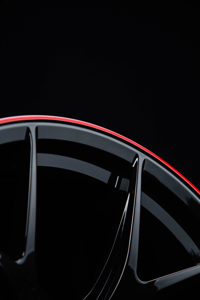 Gloss black barrel finish on RV-MR05 wheels for Corvette C8