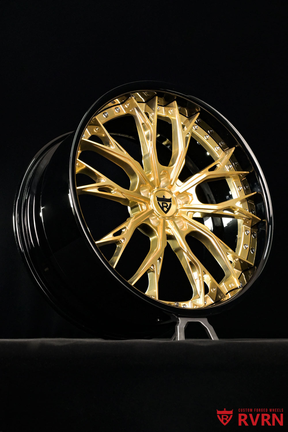 RVRN RV-DC04 21x9.5 +30 Tesla Model Y forged wheel featuring Y-spoke styling, polished frozen gold spokes and a gloss black barrel