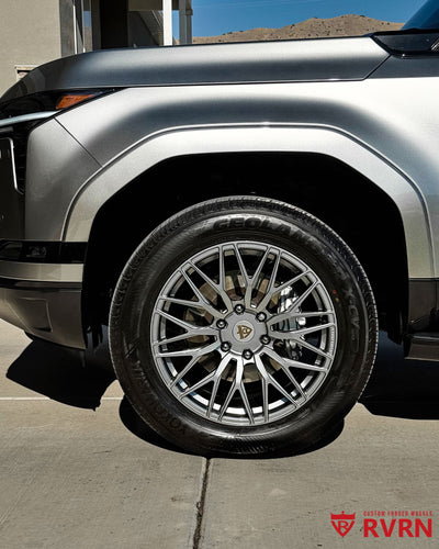 2026 Lexus GX 550 on RVRN RV-MG122 custom forged wheels, front wheel detail with the boxy fender and 20x8.5 fitment.