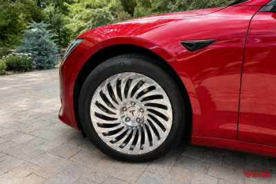 2026 Tesla Model S Long Range on RVRN RV-MF150 custom forged monoblock all polished wheels, front wheel close-up.