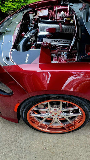 RVRN RV-DR08 deep dish forged wheel rear 22x10 fitment on Dodge Charger 392 Daytona polished rose gold/red