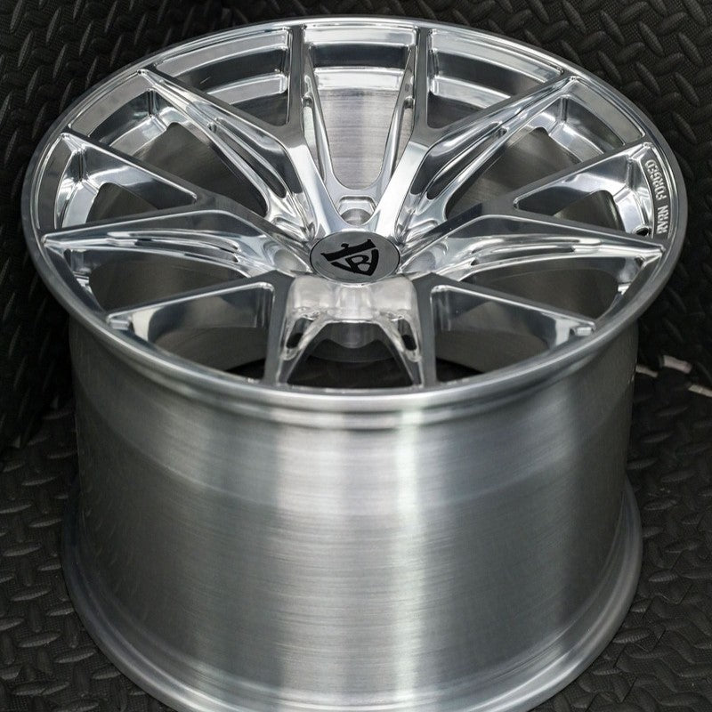 Face-on view of the polished aluminum concave mesh RVRN RV-MH051 forged wheel, 1990 Dodge Viper RT/10 build