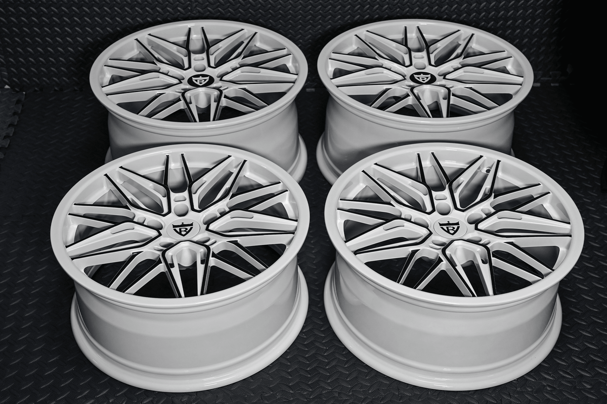 2016 Corvette C7 Stingray Custom White & Black Wheels: RV-MS808