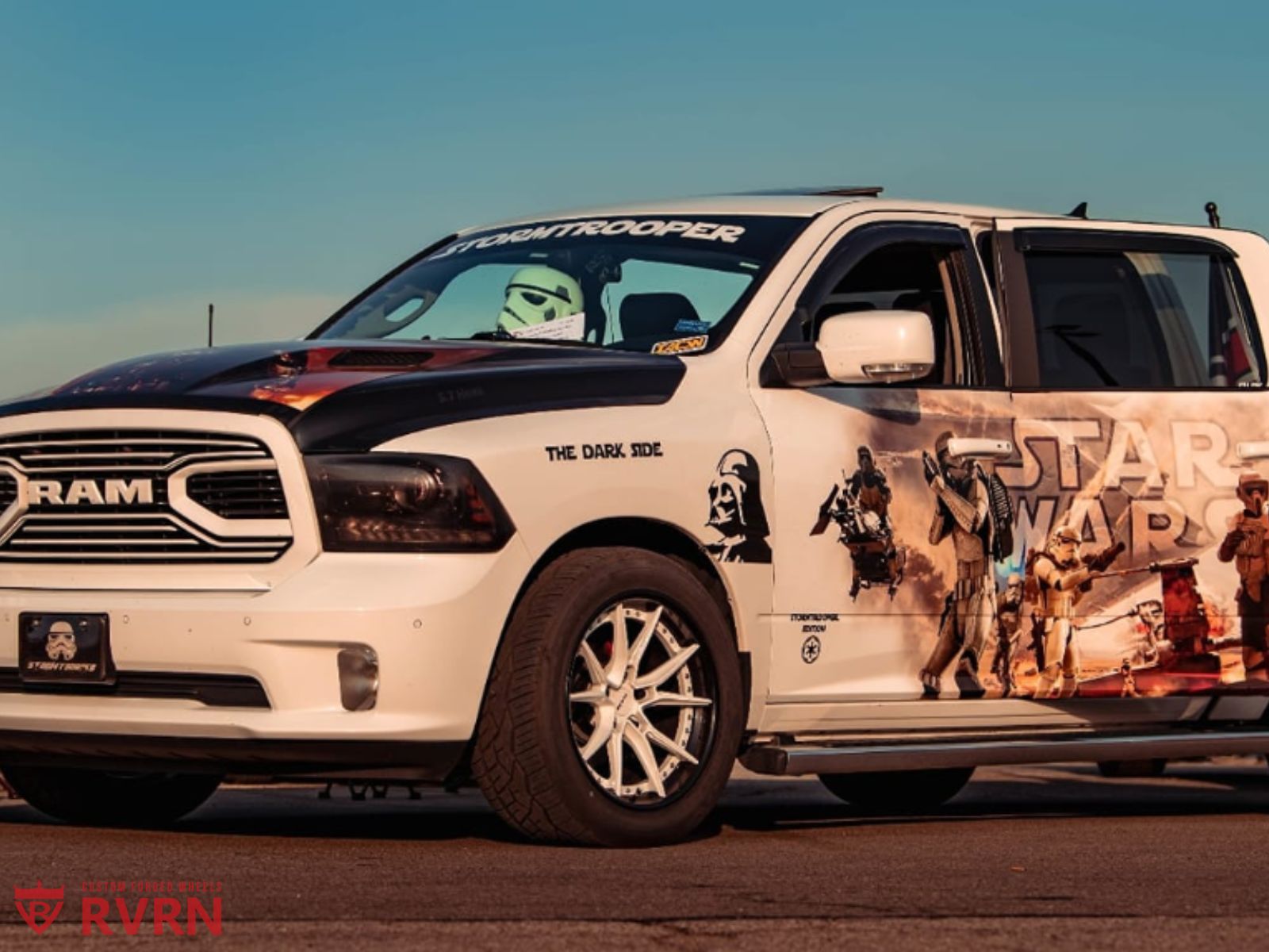 Front view of 20x9 forged deep dish wheels on 2018 Dodge Ram, Gloss Black & Pure White, design your own wheels